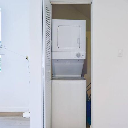 Villa Amazing Town House 15 Min From The Beach Wfree Parking Miami Exterior foto