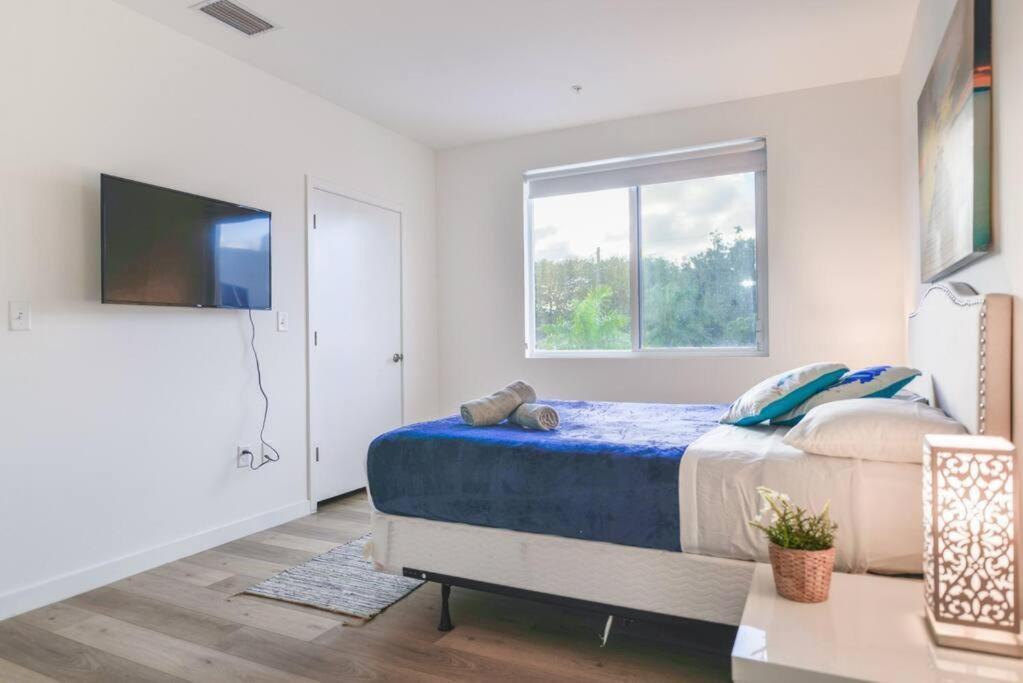 Villa Amazing Town House 15 Min From The Beach Wfree Parking Miami Exterior foto